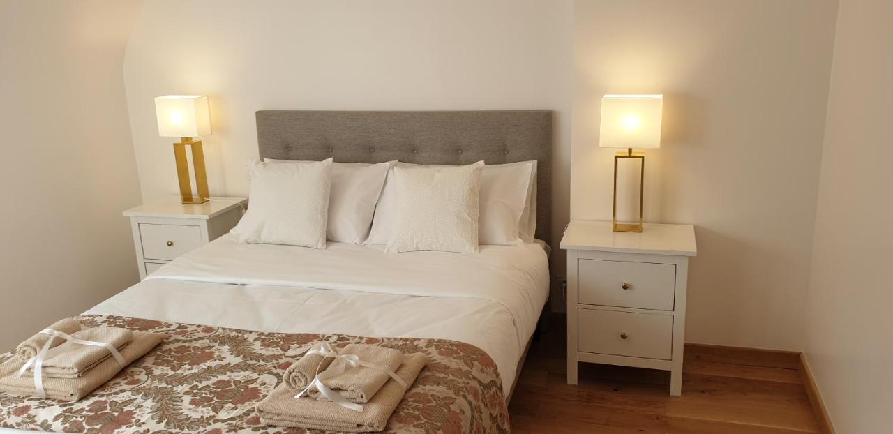 Crown Roads Bed and Breakfast Le Faouët Exteriör bild
