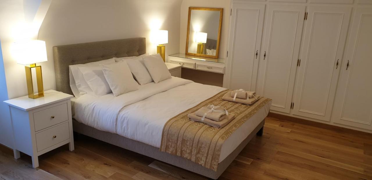 Crown Roads Bed and Breakfast Le Faouët Exteriör bild