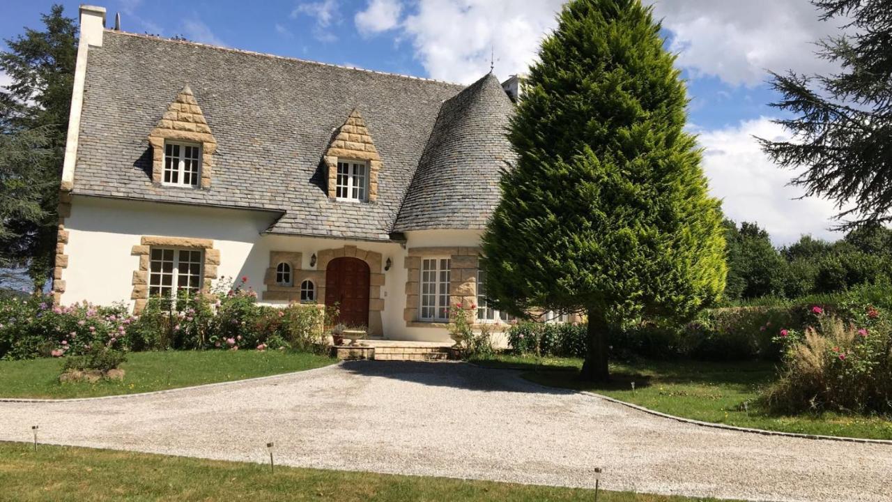 Crown Roads Bed and Breakfast Le Faouët Exteriör bild