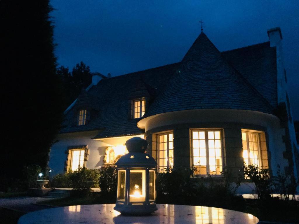 Crown Roads Bed and Breakfast Le Faouët Exteriör bild